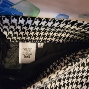 Kasper houndstooth skirt size 6